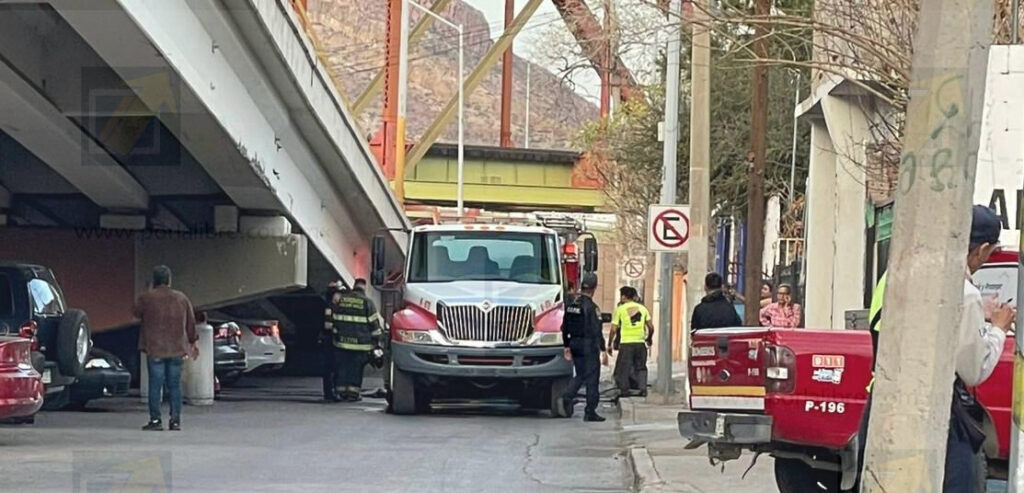 Incendio en patio de una casa ocasiona daños estructurales; preparaban chicharrones