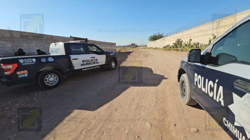 Hallan hombre sin vida en terreno baldío de la colonia Granjas del Valle