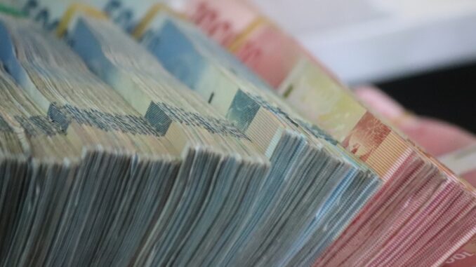 El peso mexicano se aprecia un 0.74 % en mayo y acumula un avance en el año del 3.72 %